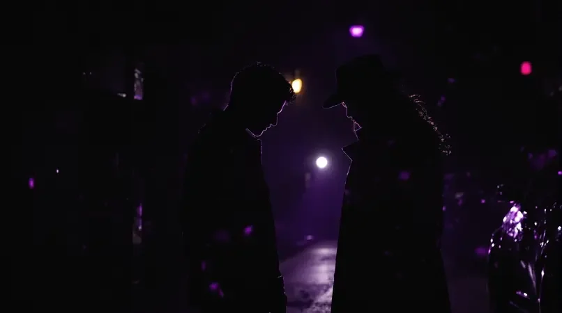 51吃瓜网在线 - 某男团成员深夜密会神秘女子，狗仔实锤画面流出